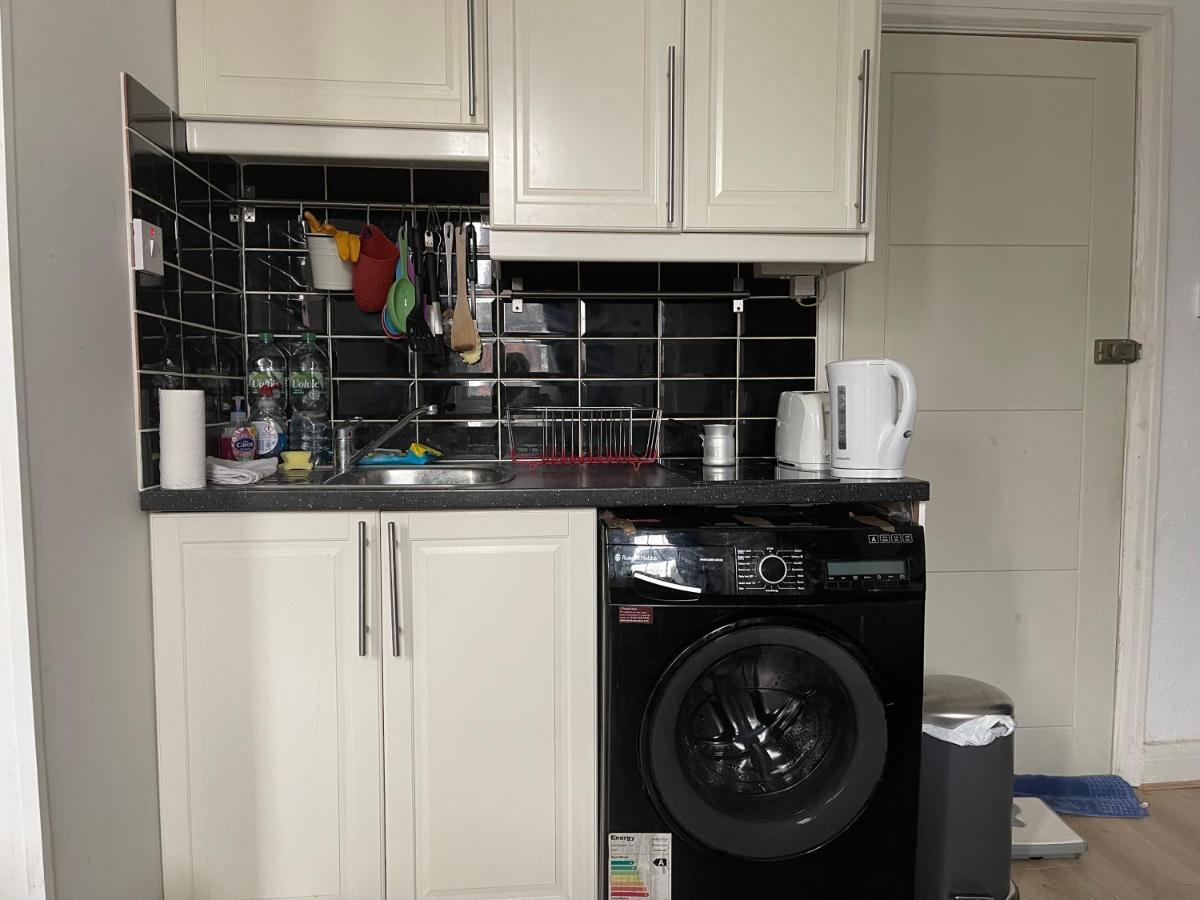 Studio Flat London Finchley Rd NW11 Exterior foto